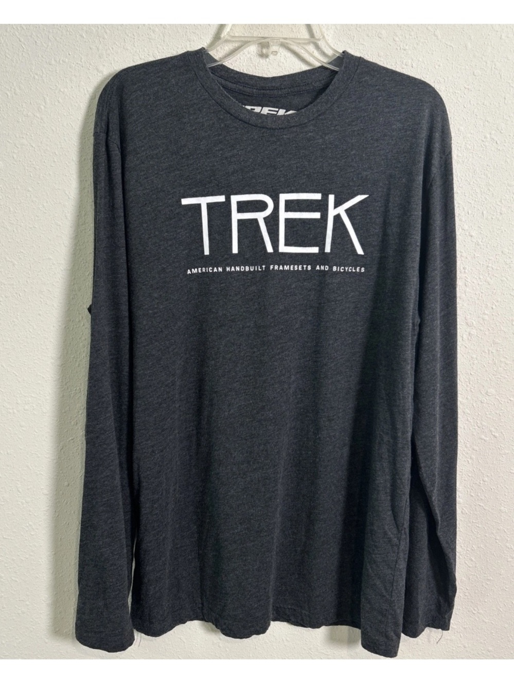 Trek Handbuilt Bicycle’s Waterloo Wisconsin Long Sleeve Gray Shirt Men’s XL
